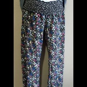 Floral maternity pants